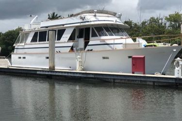 60' Chris-craft 1975 Yacht For Sale